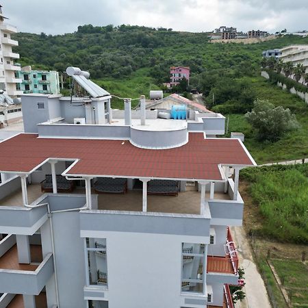 Vila Namiku Hotel Durres Exterior photo