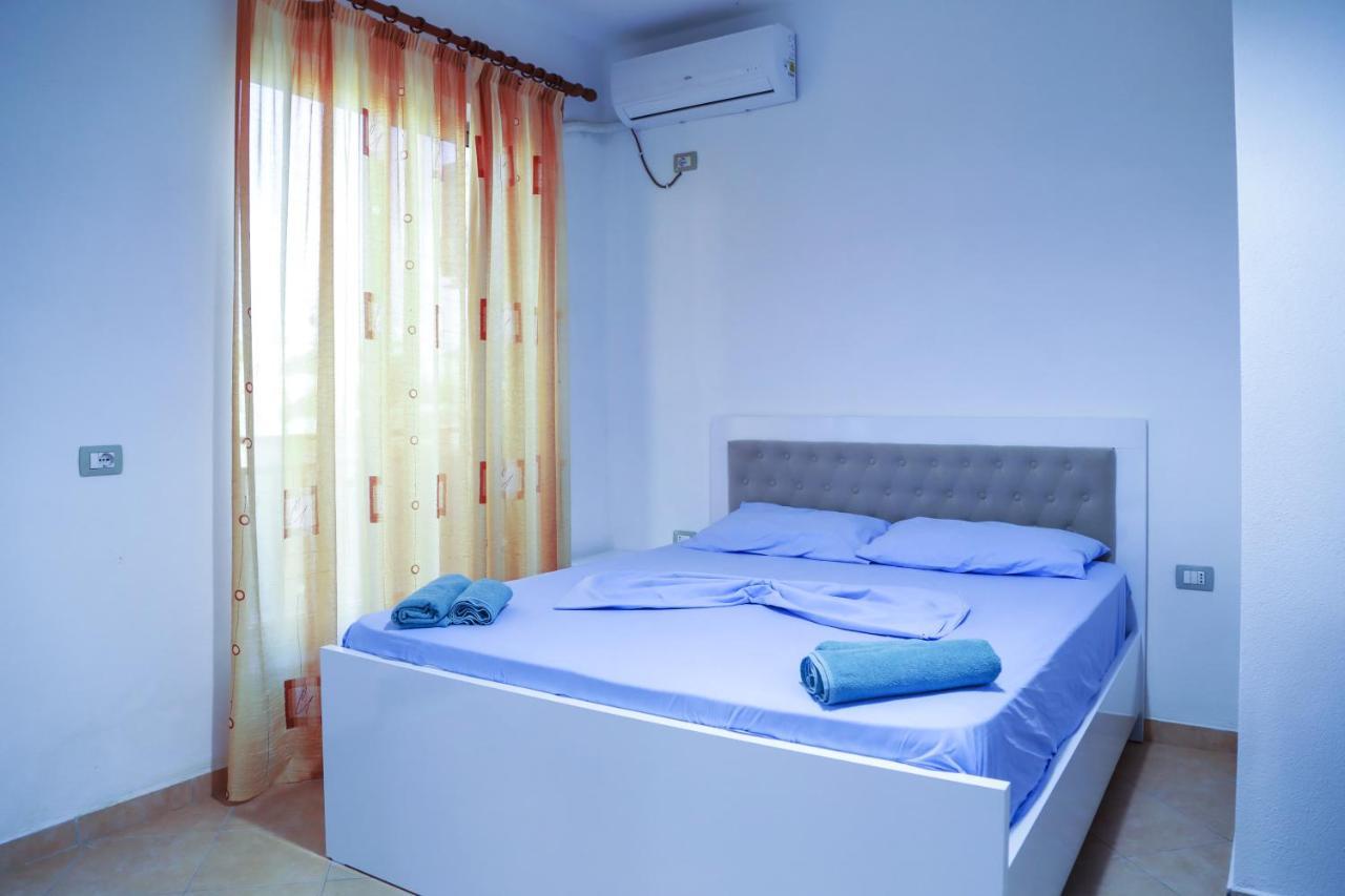 Vila Namiku Hotel Durres Exterior photo