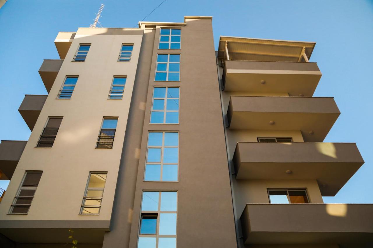 Vila Namiku Hotel Durres Exterior photo