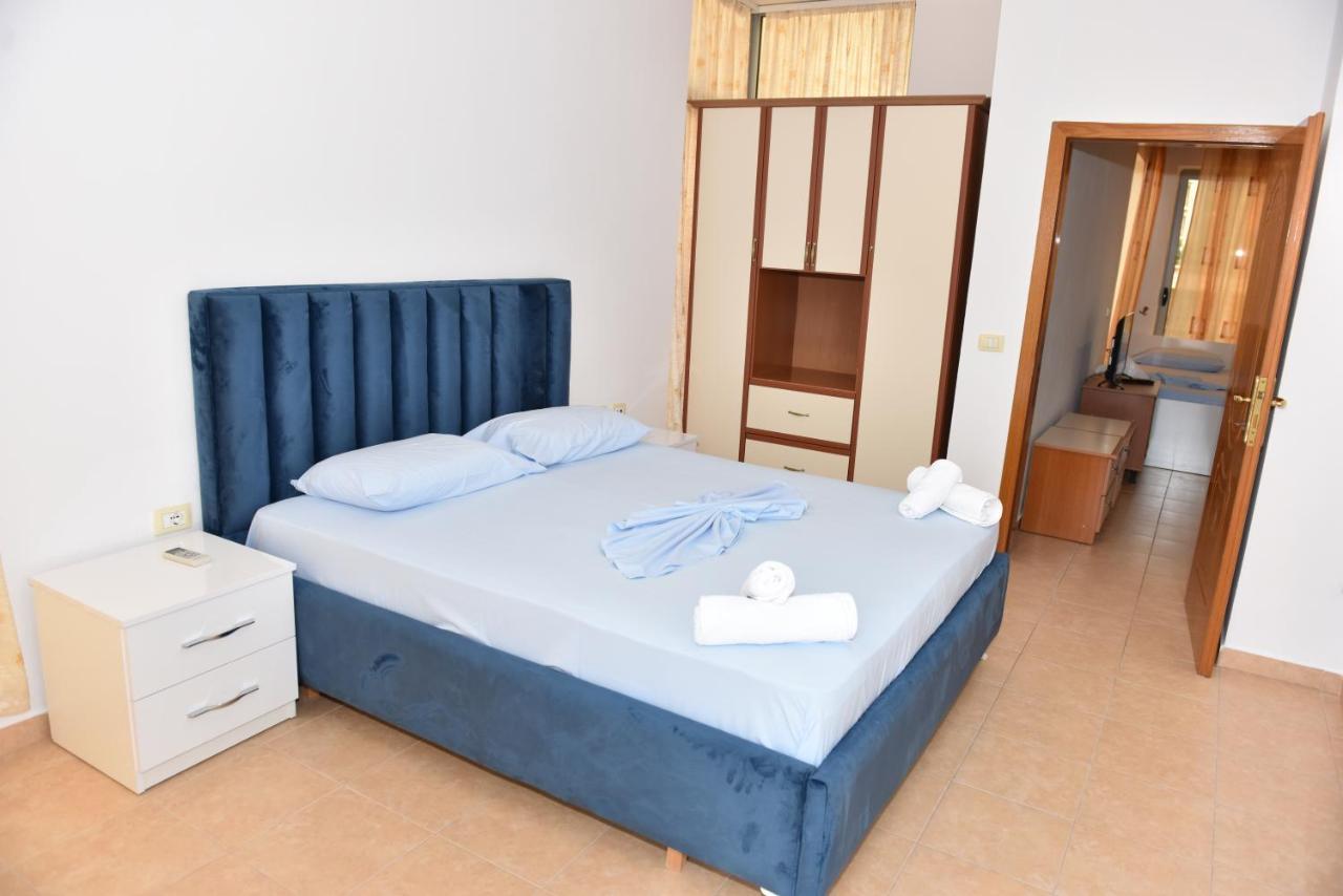 Vila Namiku Hotel Durres Exterior photo