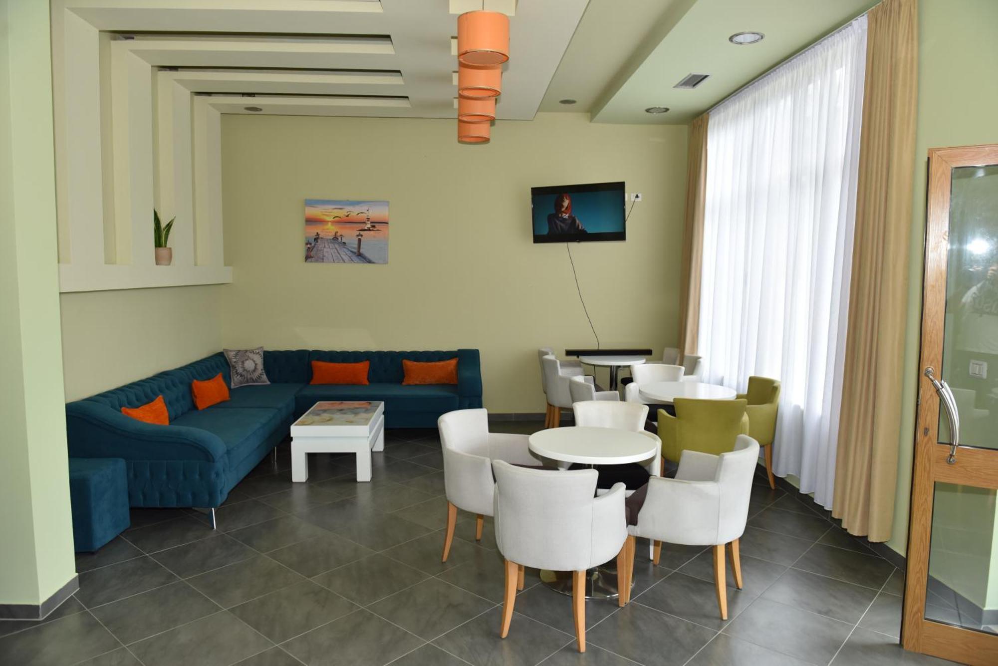 Vila Namiku Hotel Durres Exterior photo
