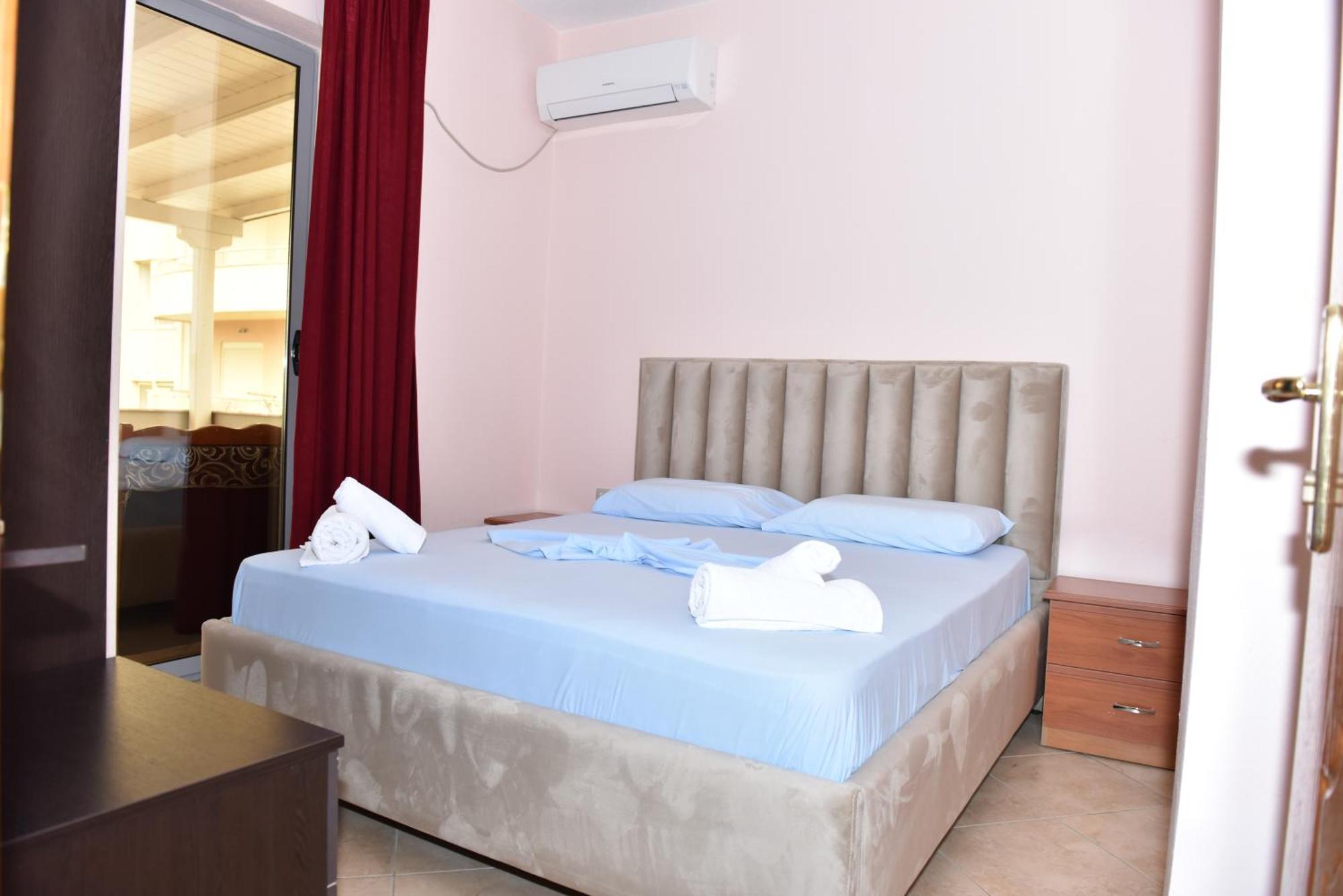 Vila Namiku Hotel Durres Exterior photo