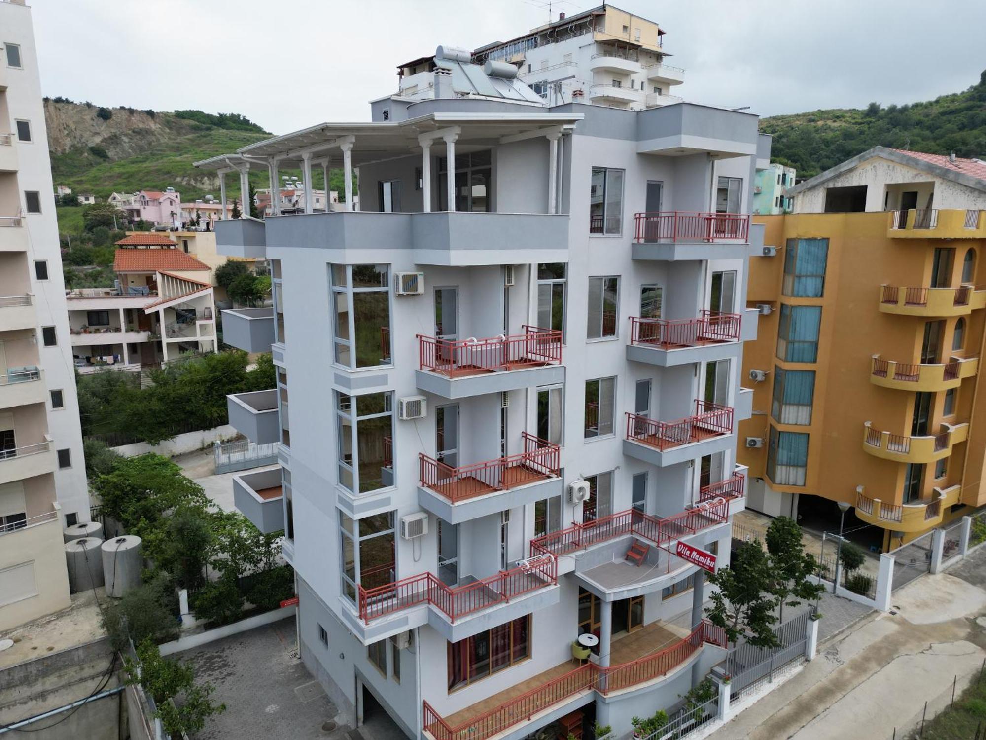 Vila Namiku Hotel Durres Exterior photo